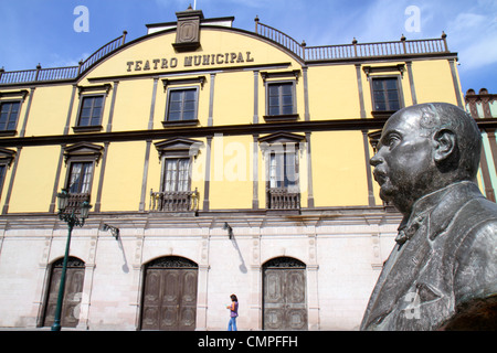 Tacna Peru,Avenida 2 de Mayo,Teatro Municipal,teatro,teatro della città,cultura,arte,edificio,1870,preservazione,facciata,architettura pietra quarried, bronzo st Foto Stock