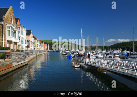 Luxury riverside appartamenti del Dart Marina in Dartmouth, Devon, Inghilterra, Regno Unito Foto Stock