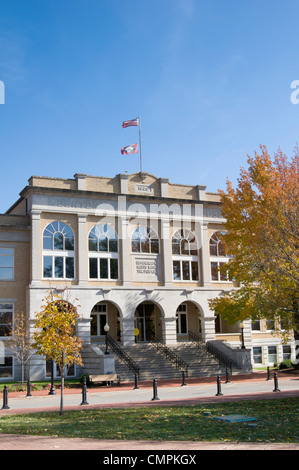 Benton County Courthouse sulla piazza della città e in Bentonville, Arkansas Foto Stock