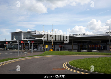 Esterno del l'aeroporto internazionale di Belfast Irlanda del Nord Regno Unito. Foto Stock