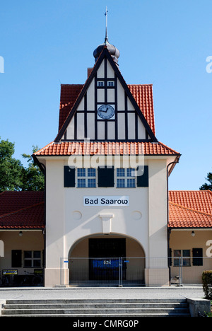 La stazione storica a Bad Saarow al Scharmuetzelsee nel Land di Brandeburgo. Foto Stock