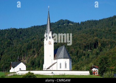 Chiesa parrocchiale San Leonardo di Kreuth a Tegernsee. Foto Stock