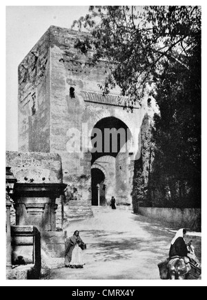 1919 Granada Gate di giustizia Iberia Puerta de la Justicia Alhambra Palace Granada Andalusia Spagna Foto Stock