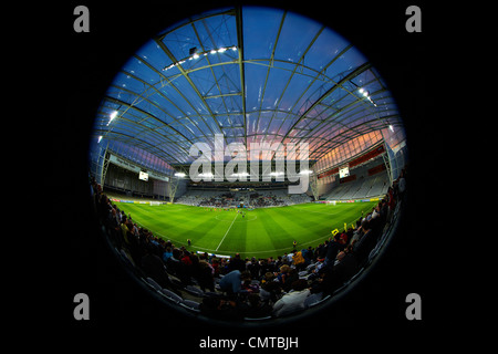 Gioco del calcio, Forsyth Barr Stadium, Dunedin, South Island, in Nuova Zelanda - fisheye Foto Stock