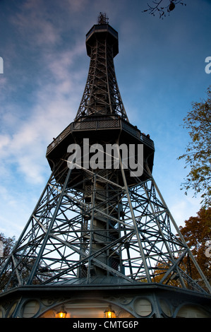 Sulla Torre Petrin a Praga Foto Stock