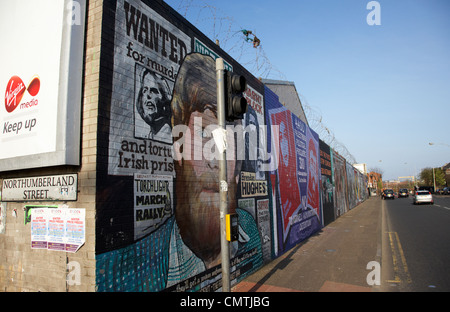 International pitture murali cascate inferiori road belfast Irlanda del Nord Regno Unito Foto Stock
