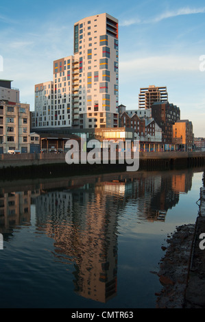 Jerwood Dance House domina lo skyline di nuovo a Ipswich Marina. Suffolk. East Anglia. In Inghilterra. Foto Stock