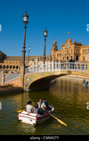 Plaza de Espana complessa (1929) centrale di Siviglia Andalusia Spagna Foto Stock