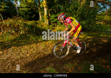 Pilota Rapha Super Cross ciclocross gara a Brockhole Windermere Lake District Foto Stock