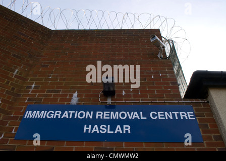 Ingresso principale all'immigrazione Centro di rimozione, Haslar, Gosport, Hampshire, Regno Unito. Foto Stock