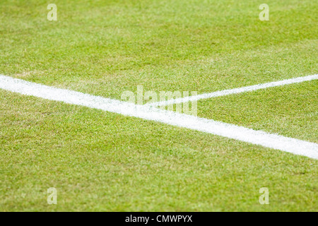 Primo piano della linea di servizio su un campo da tennis Foto Stock