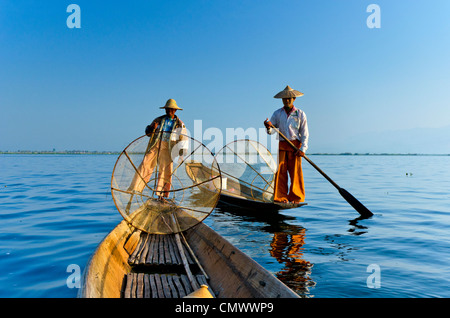 Bambù tradizionale pescatore, Lago Inle, Myanmar (Birmania)