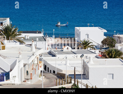 La Isleta del Moro, noto anche come La Isleta, Cabo de Gata-Nijar parco naturale, provincia di Almeria, Spagna. Foto Stock