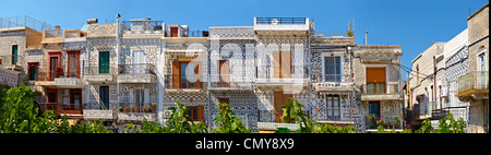 Xysta decorazioni sulle case di Pygri, mastice villaggio del sud dell'isola di Chios, Grecia Foto Stock