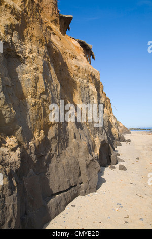 La rapida erosione costiera Happisburgh Norfolk Inghilterra Foto Stock