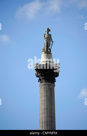 Regno Unito, Londra, Trafalgar Square, Nelson's Colonna, Statua del Signore Horatio Nelson vincitore della battaglia di Trafalgar Foto Stock