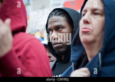 NYC membri del Consiglio rally a condannare le riprese di Trayvon Martin in Florida Foto Stock