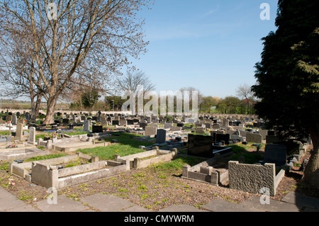 Cimitero; chiesa di Santa Maria, Kippax Foto Stock