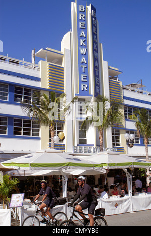 Miami Beach Florida, Ocean Drive, Art Deco Historic District, Breakwater, hotel, polizia, poliziotti, bicicletta, bicicletta, equitazione, ciclismo, motociclista, pattuglia in bicicletta, al Fres Foto Stock