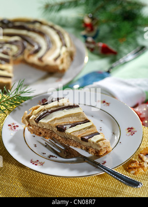 La torta di castagne con noci Foto Stock