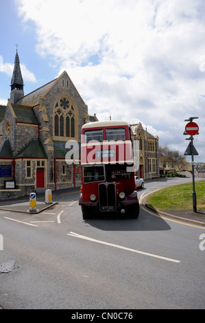 Classic Generale Devon Double Decker bus viaggiano attraverso Teignmouth in Devon Foto Stock