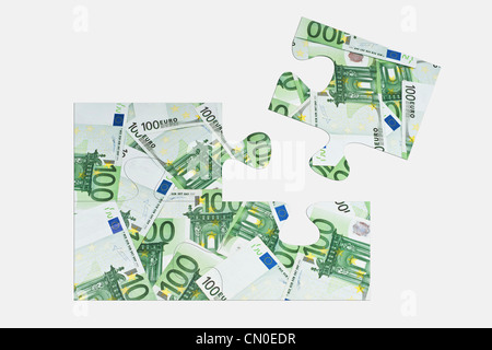 Puzzle: Molti 100 banconote in euro sono accanto a ciascun altro Foto Stock