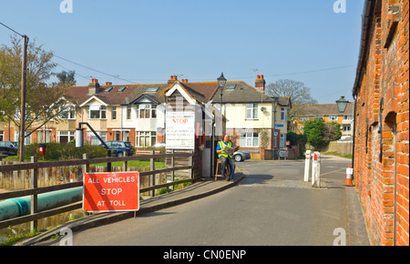 Ponte a pedaggio, Eling, vicino a Southampton, Hampshire, Regno Unito Foto Stock