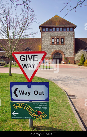 Ingresso principale e il ristorante Gallery al Denbies Wine Estate, Dorking, Surrey, Regno Unito Foto Stock