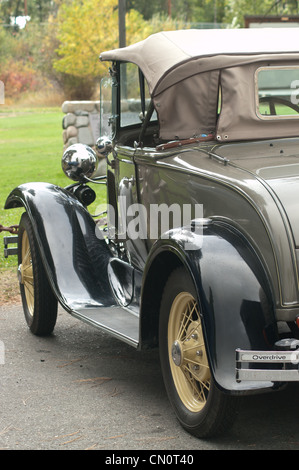 Vista laterale di un modello di una Ford roadster in western Washington. Foto Stock