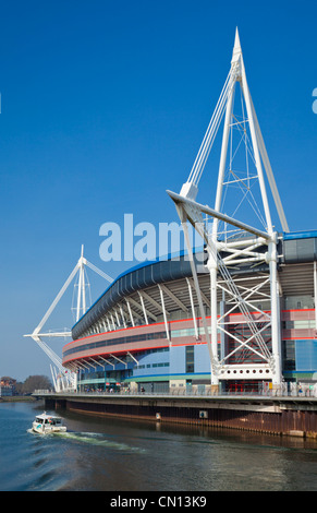 Principato Stadium o BT Millennium Stadium di tipo sportivo e concerto in centro città Cardiff South Glamorgan South Wales UK GB EU Europe Foto Stock