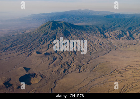 Keremasi un vulcano dormiente con cono di parassiti in East African Rift in Tanzania Foto Stock