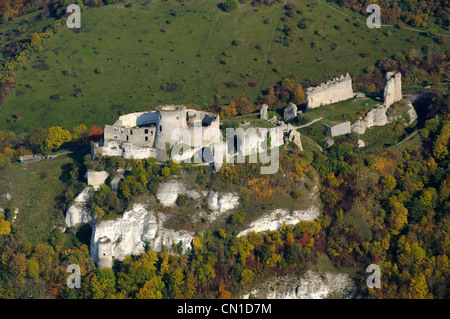 Francia, Eure, Les Andelys, Chateau Gaillard, xii secolo fortezza costruita da Riccardo Cuor di Leone (vista aerea) Foto Stock