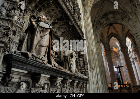 Francia, Seine Maritime, Rouen, Notre Dame della cattedrale di Rouen, la cappella della Vergine, la tomba dei cardinali di Amboise dating Foto Stock