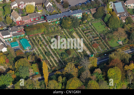 Francia, Eure, Giverny, casa di Monet e giardino (vista aerea) Foto Stock