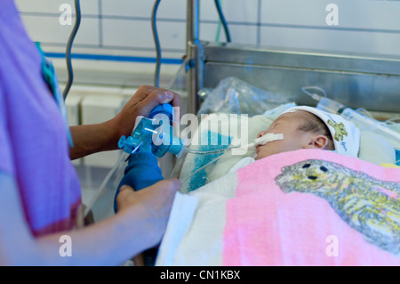 Prenatale di ICU Ward, Danang, Vietnam Foto Stock