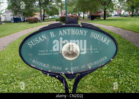 Susan B Anthony Square a Rochester New York si trova vicino alla sua casa dove visse e organizzato per i diritti della donna. Foto Stock