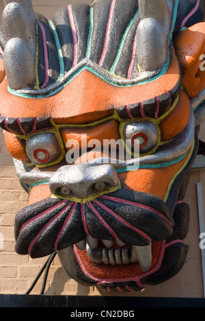 Negozio di esposizione al mercato Camden Foto Stock