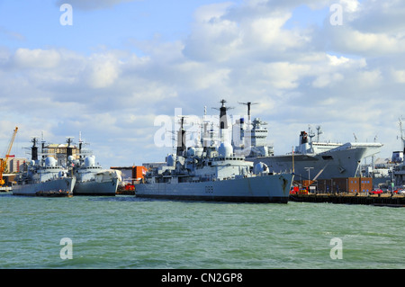 HMS Exeter,Southampton e Nottingham Foto Stock