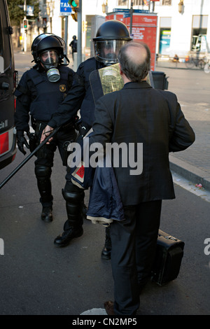 La polizia antisommossa barcelona Foto Stock