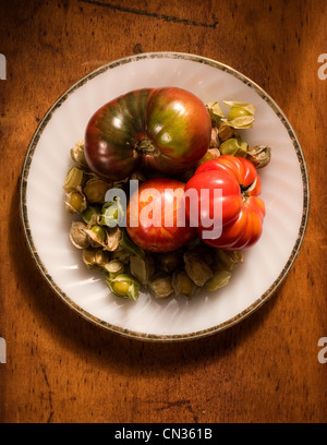 Cimelio di pomodori e tomatillos Foto Stock