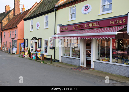 Burnham mercato,rinomato ristorante,pub,B & B,Hoste bracci,negozi,verde villaggio,case in stile Georgiano,vicino al mare,North Norwich,Inghilterra Foto Stock