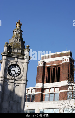La torre dell orologio a Lewisham, completata nel 1900 per commemorare la Regina Victoria di Diamante giubileo nel 1897. Foto Stock