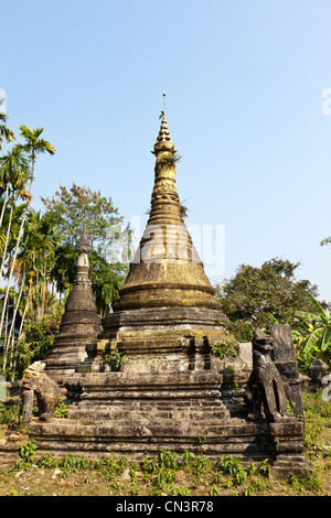 Myanmar (Birmania), Rakhine (Arakan) stato, Mrauk U, stupa in Pharabow pagoda Foto Stock