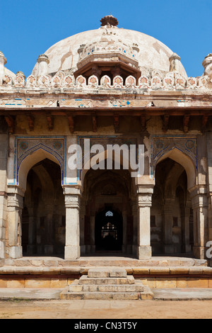 Isa Khan tomba in la tomba di Humayun complesso. Delhi, India Foto Stock