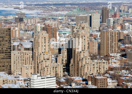 Canada, Provincia di Quebec, Montreal, la città e i suoi edifici dal belvedere sul Mount Royal Foto Stock