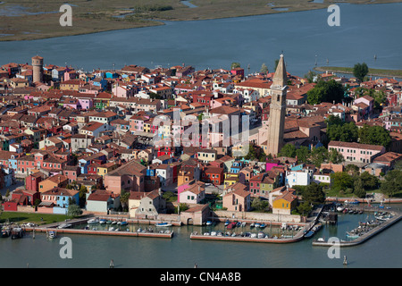 L'Italia, Veneto, Venezia, elencato come patrimonio mondiale dall UNESCO, isola di Burano (vista aerea) Foto Stock