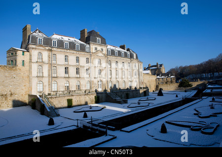 Francia, Morbihan, Vannes, sotto la neve, Hermine castle Foto Stock