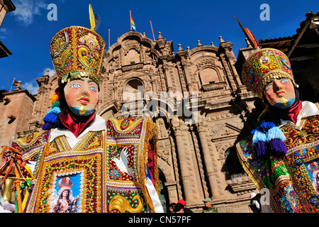 Il Perù, provincia di Cuzco, Cuzco, elencato come patrimonio mondiale dall' UNESCO, ballerino interpretando Dansaq, satira beffarda danza lo spagnolo Foto Stock