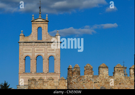 Spagna, Castiglia e Leon, Avila, città vecchia elencati come patrimonio mondiale dall' UNESCO, mura medievali datato XI-XIV secolo Foto Stock