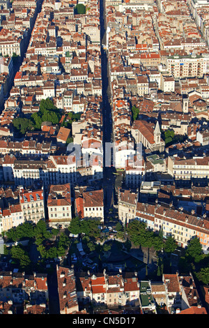 Francia, Bouches du Rhone, Marsiglia, 6° distretto, La Plaine, Cours Julien, Estelle Street e la Chiesa del Calvario (antenna Foto Stock